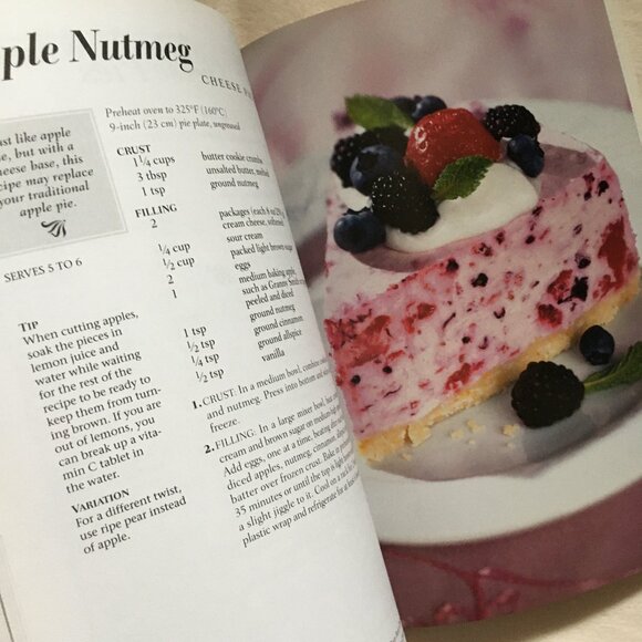 Y2K '125 Best Cheesecake Recipes' Softcover Cookbook By George Gea… - Picture 4 of 5